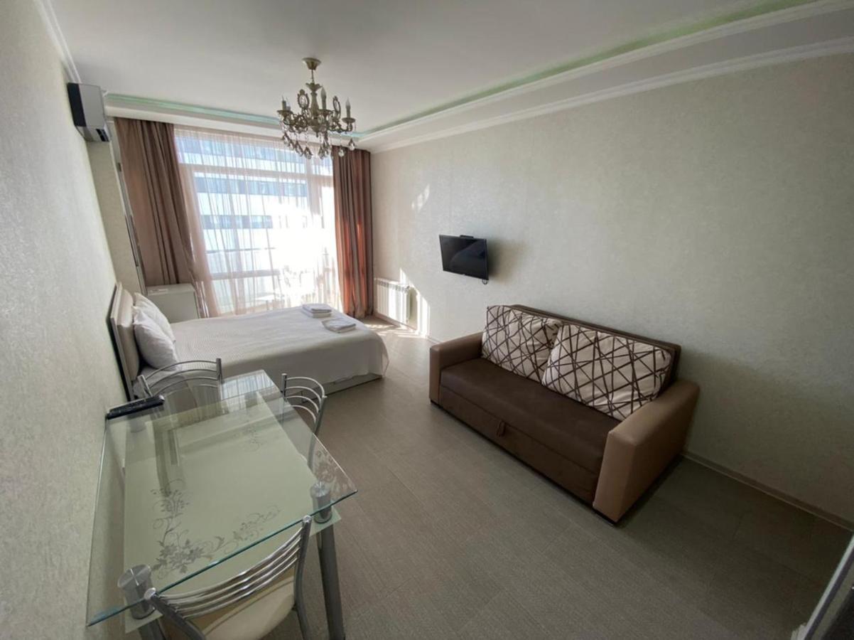 Cozy Studio Apartment-Sea View Batoumi Extérieur photo